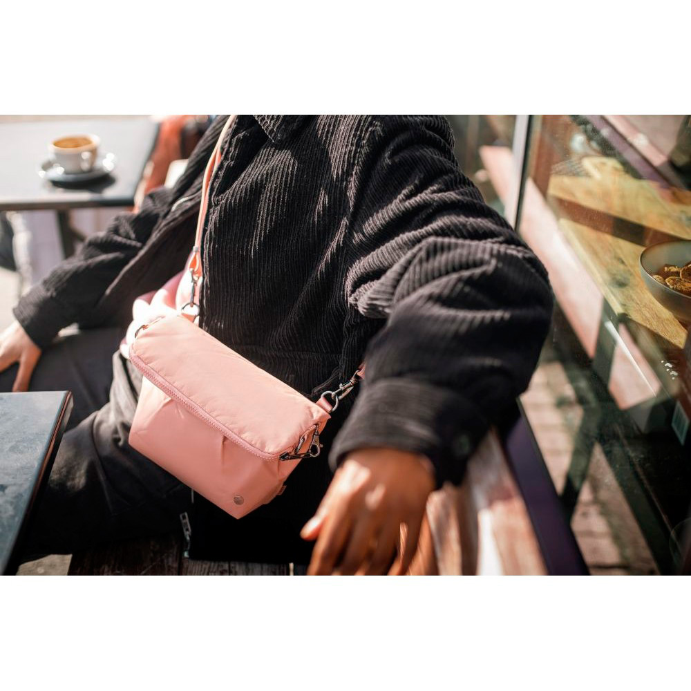 Покупка Сумка PACSAFE Citysafe CX convertible crossbody Pink (20405340)