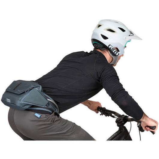 Фото Сумка THULE Rail Hydration Hip Pack 4L TRHP-204 Dark Slate (3204481)