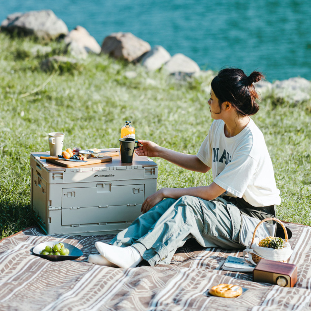 Фото Складной контейнер NATUREHIKE  52 л Beige / Grey (CNK2450XB020)