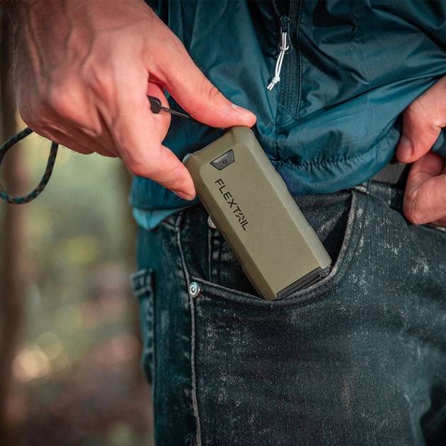 Портативный фумигатор-павербанк FLEXTAIL Max Repel S Green (MR9600-GN-i) Вес 0.2