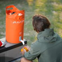 Кран FLEXTAIL Water Bag/Bucket Gray (showertubeFLX)