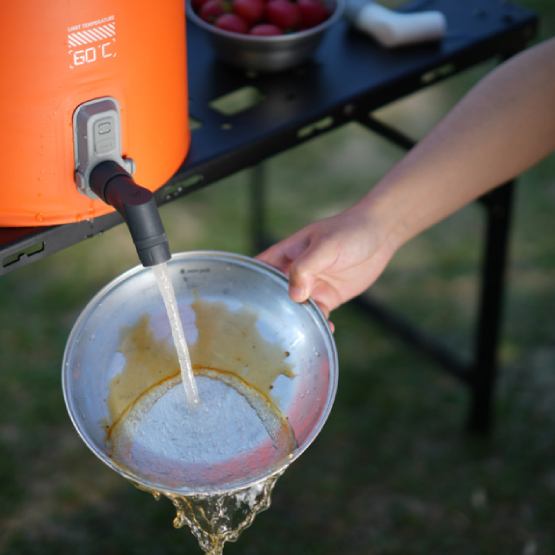 В Украине Кран FLEXTAIL Water Bag/Bucket Gray (showertubeFLX)