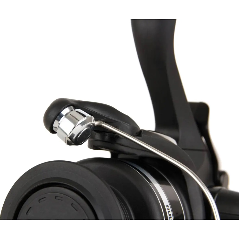 Катушка SHIMANO Baitrunner ST 4000 FB 1+1BB 4.8:1 (BTRST4000FB) Вместимость шпули Nylon 0.25-260 / 0.30-180 / 0.35-130 / 0.40-100