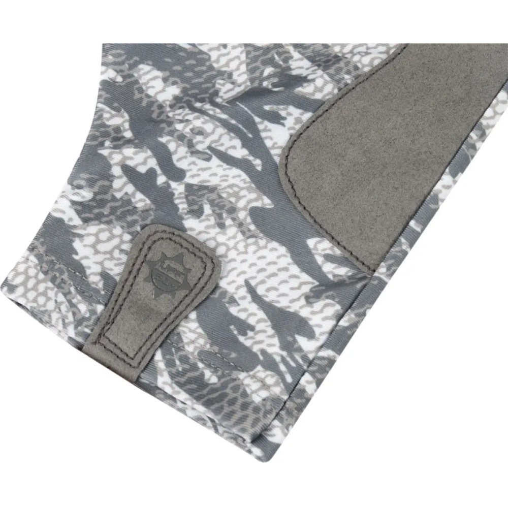 Перчатки FAVORITE Solar Fishing Gloves 5 Cut S/M Grey (SFG5C-S/M-Grey) Особенности материал: Cooling polyester с защитой UPF 50+; стойкие к истиранию накладки, предотвращающие скольжение снасти в руках