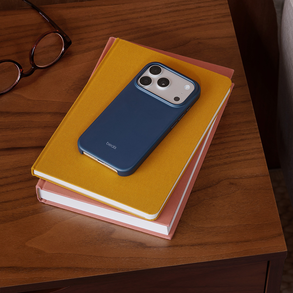 Чехол BEATS для iPhone 17 Pro Case MagSafe Bedrock Camera Control Blue (MGKG4LL/A) Тип чехол-накладка
