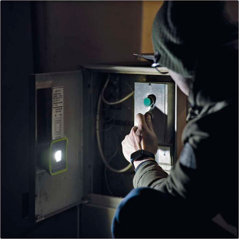 В интернет магазине Прожектор EMOS P4539 LED