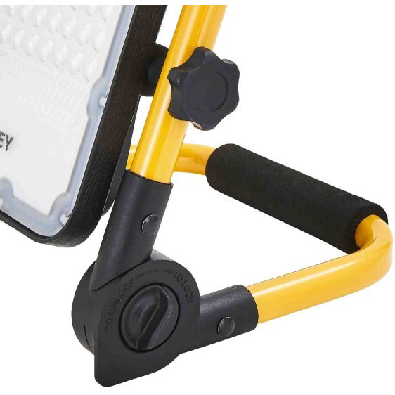 Светодиодный прожектор STANLEY (SXLS37177E) Тип питания аккумулятор