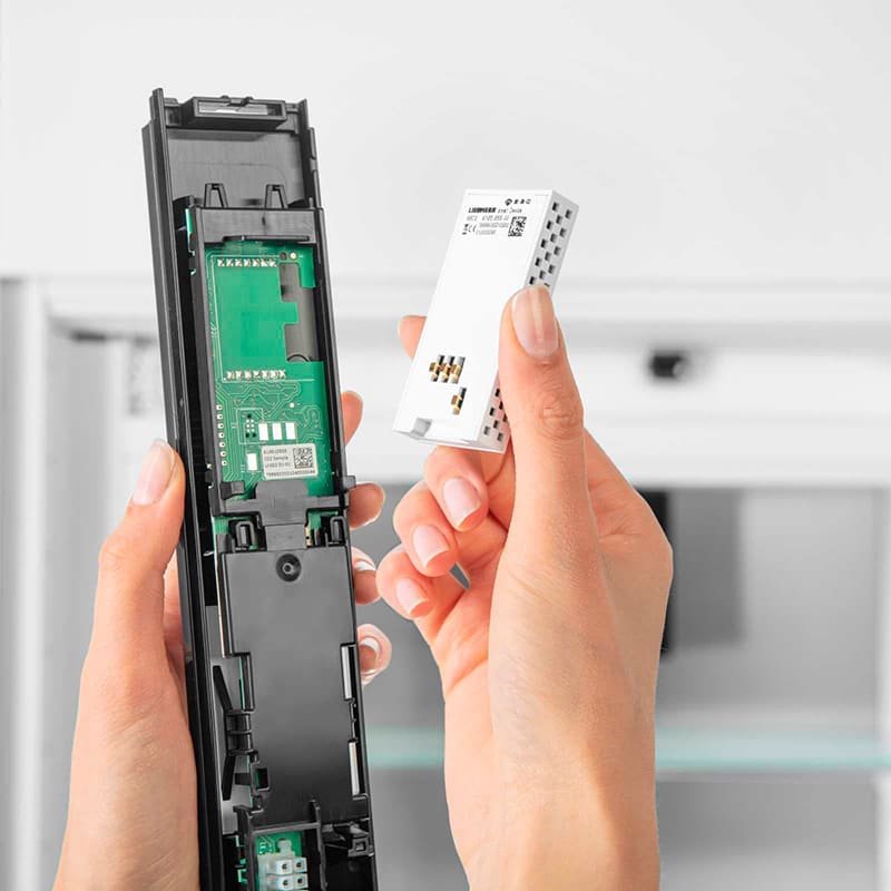 Wi-Fi модуль LIEBHERR SmartDeviceBox 2.0 (LIB04380) Размеры 6.7 х 3.3 х 1.2