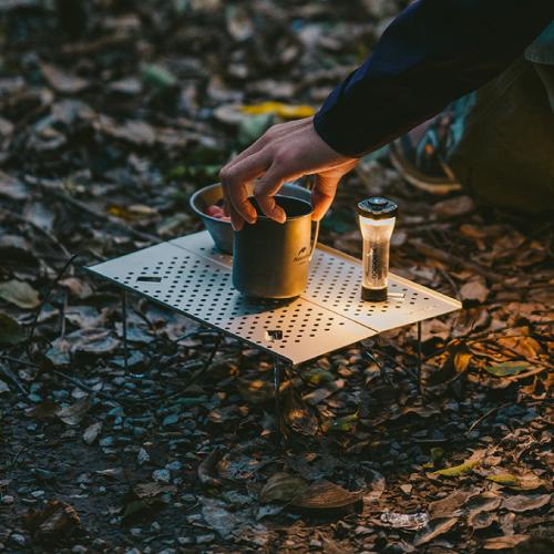 Зовнішній вигляд Стіл складний NATUREHIKE CNK2450JJ024 Silver (6927595788776)