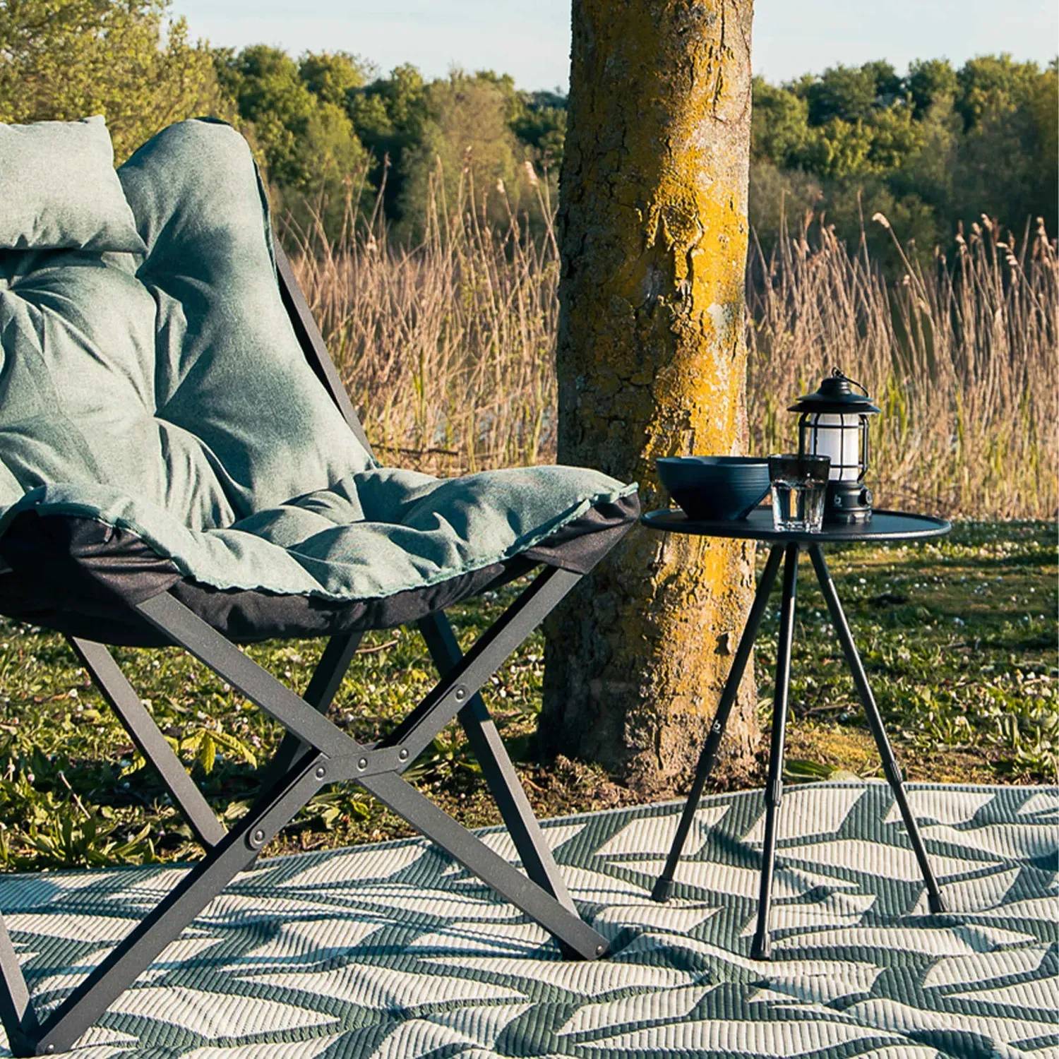 Стол BO-CAMP Sawtelle Black (1404327) Дополнительно Размеры столешницы: 37х37 см