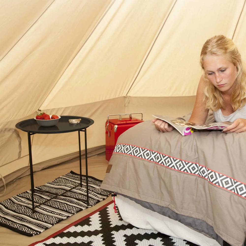 Стол BO-CAMP Harlem 40 x 40 см Black (1404325) Материал каркаса сталь