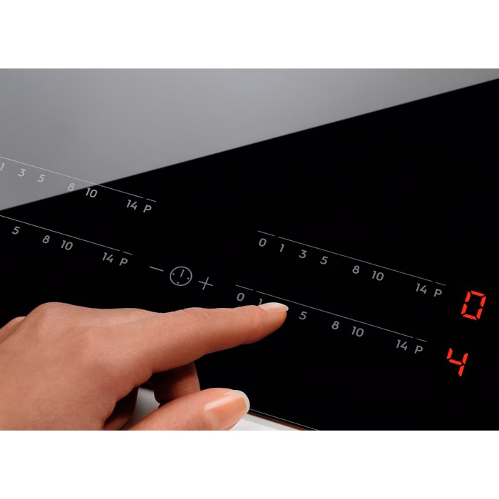 Фото 14 Комплект духова шафа ELECTROLUX EOF5C50BZ + індукційна варильна поверхня ELECTROLUX CIV634