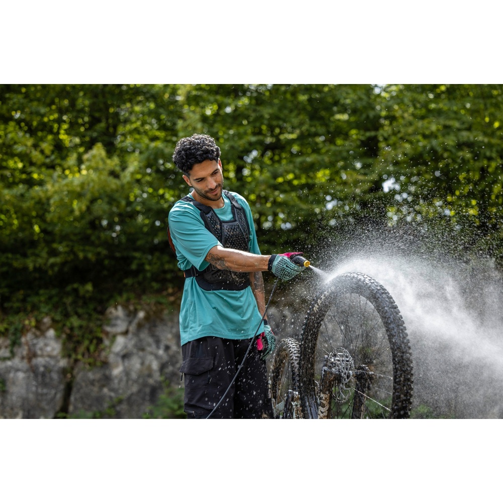 В Україні Портативне міні-мийка KARCHER OC 3 Foldable (1.599-300.0)