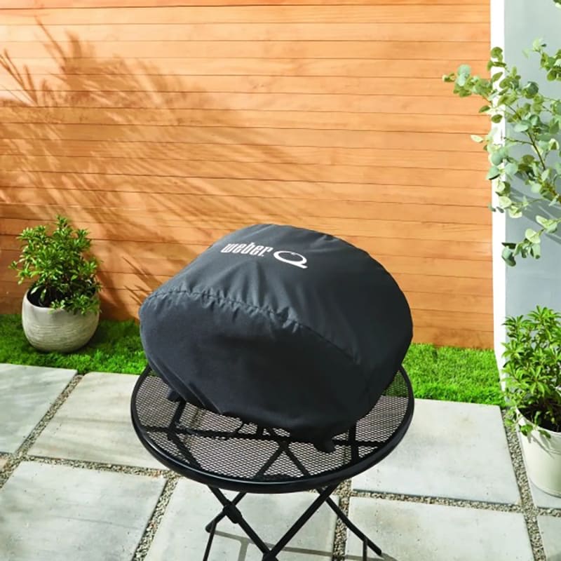 Чохол для гриля WEBER Q1000N/Q1200N Black (3400851) Додатково Підходить для Q1000N/Q1200N; Захищає від негоди та ультрафіолетового випромінювання; Містить кріпильний шнур, який запобігає здуванню