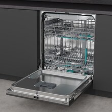 Встраиваемая посудомоечная машина HISENSE HV673D64
