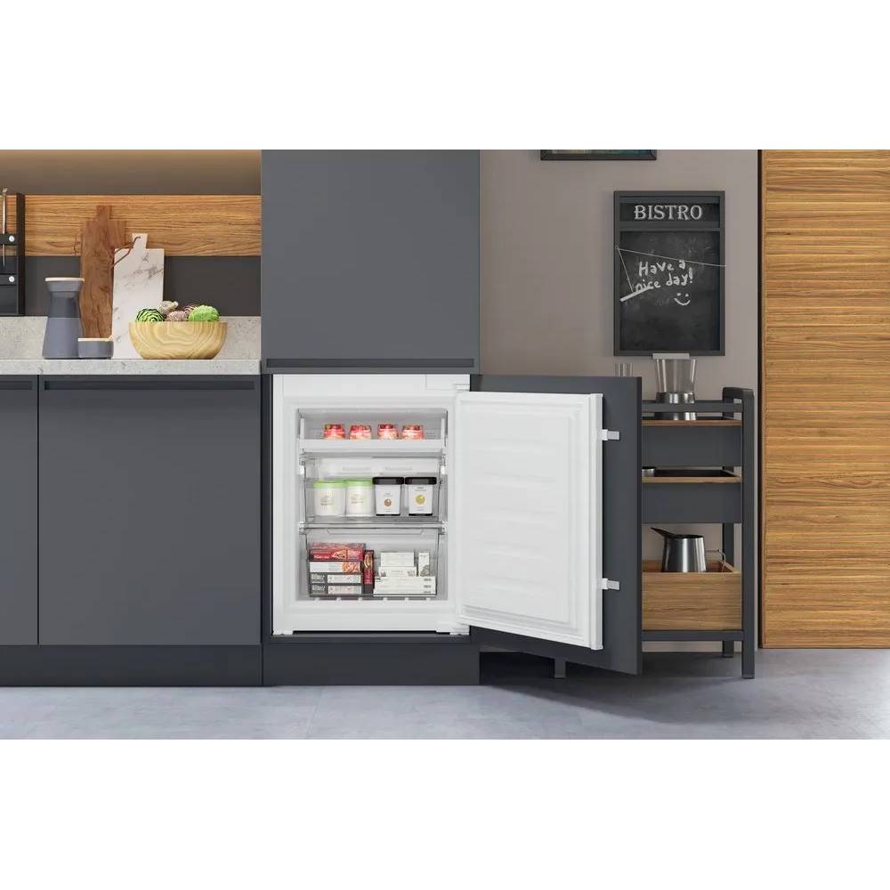 Заказать Встраиваемый холодильник HOTPOINT ARISTON HAC18T311