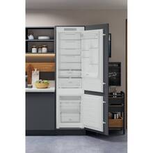 Вбудований холодильник HOTPOINT ARISTON HAC20T321