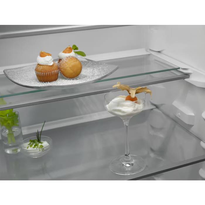 Внешний вид Встраиваемый холодильник ELECTROLUX ENP7TD75S