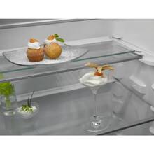 Встраиваемый холодильник ELECTROLUX ENP7TD75S