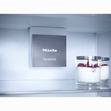 Встраиваемый холодильник MIELE KFN 7744 D