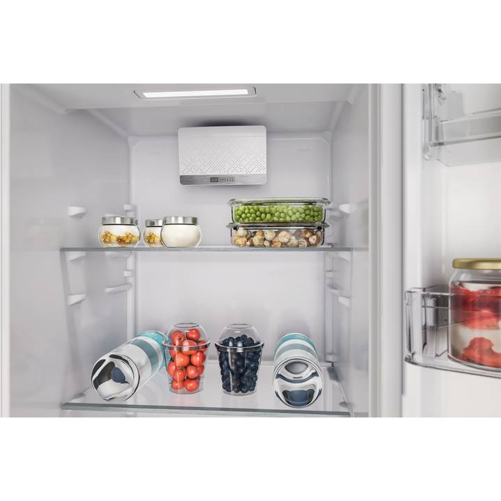 Встраиваемый холодильник WHIRLPOOL WHSD18A013C1 Полезный объём холодильной камеры 314