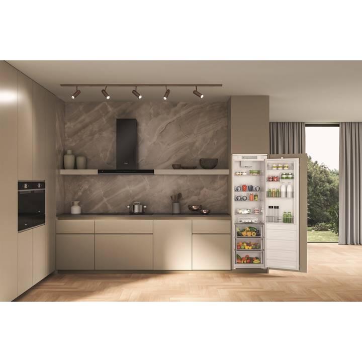 Фото Встраиваемый холодильник WHIRLPOOL WHSD18A013C1