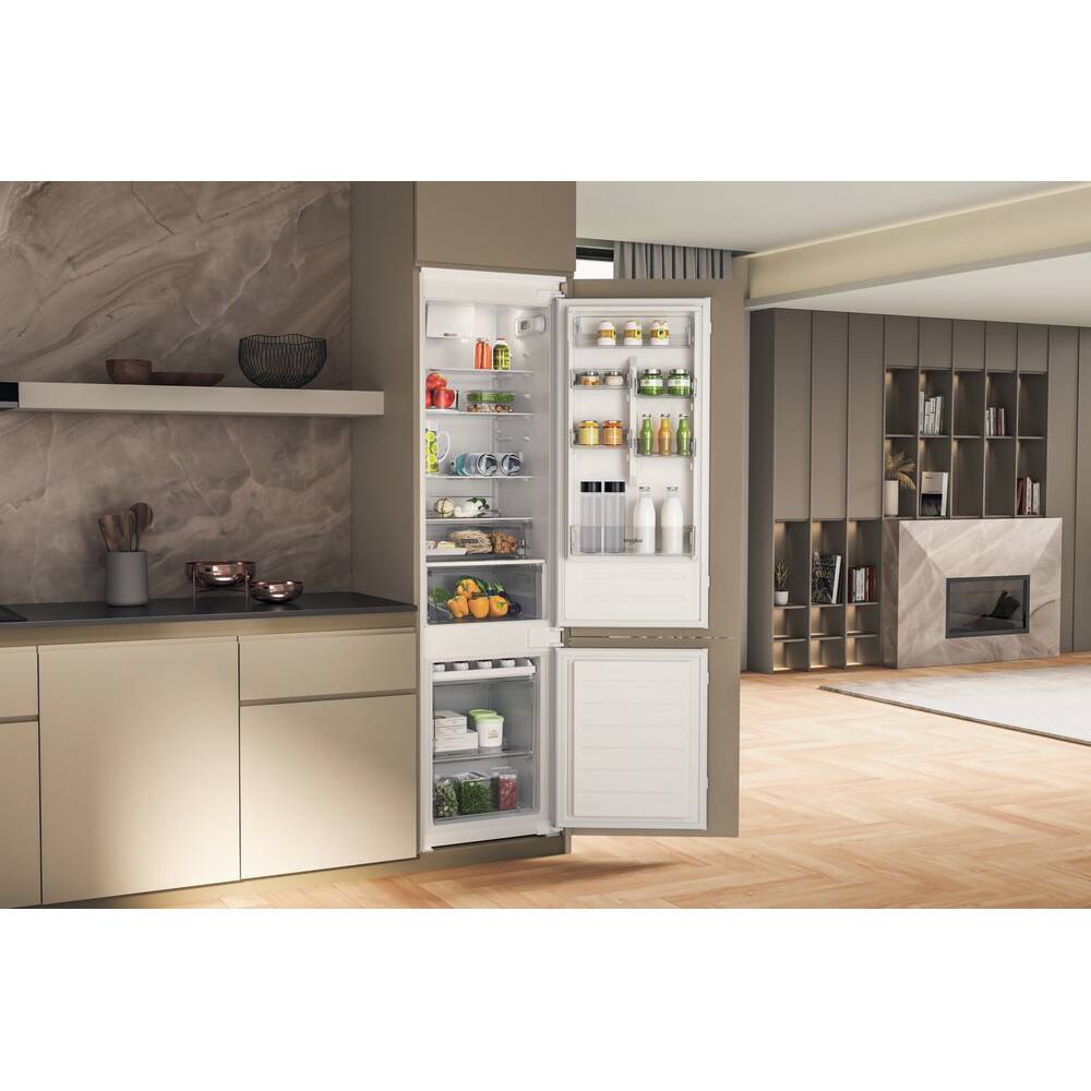 Встраиваемый холодильник WHIRLPOOL WHC20D011B1 Полезный объём холодильной камеры 221