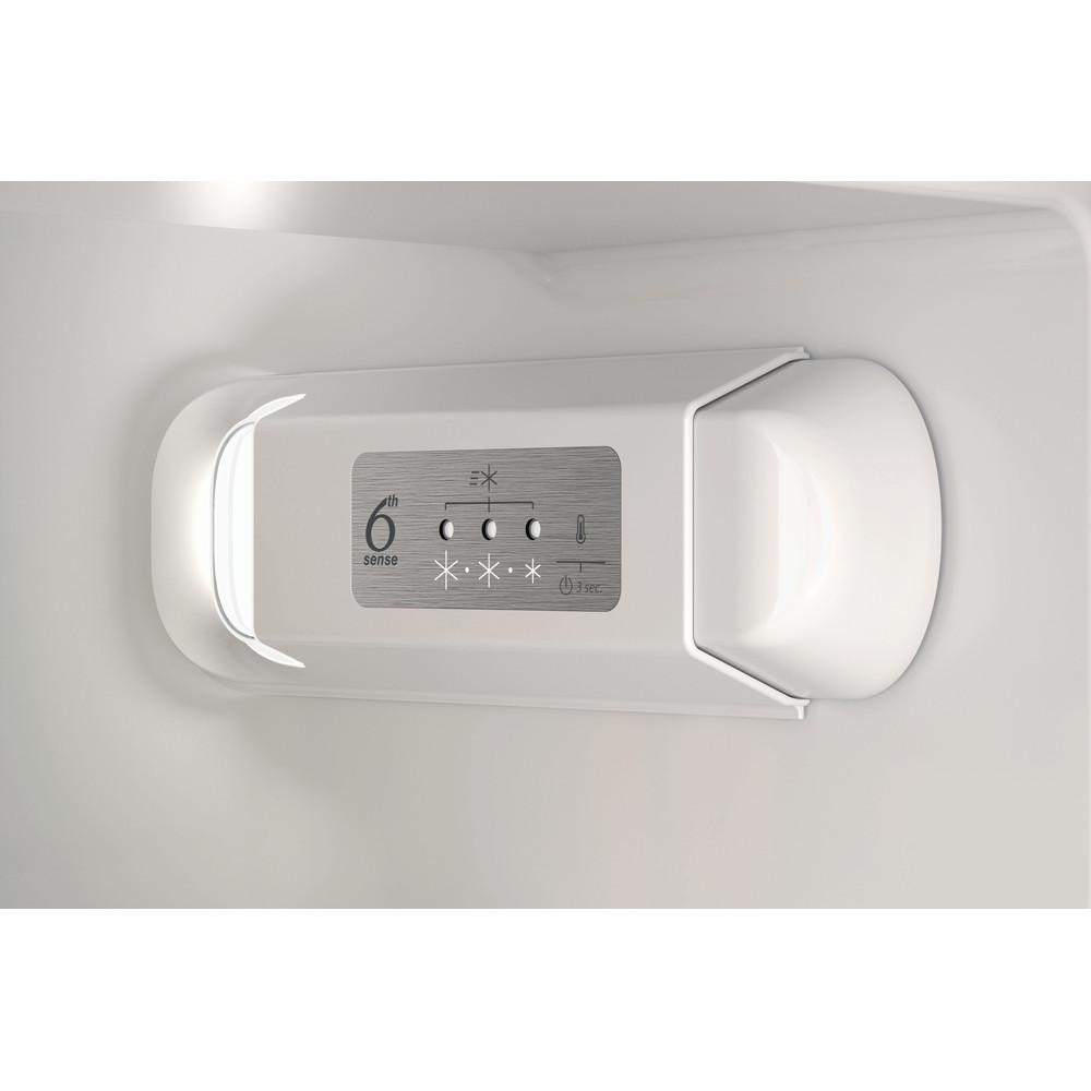 Встраиваемый холодильник WHIRLPOOL WHC18D011C1 SF Полезный объём холодильной камеры 189