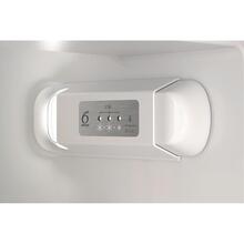 Встраиваемый холодильник WHIRLPOOL WHC18D011C1 SF