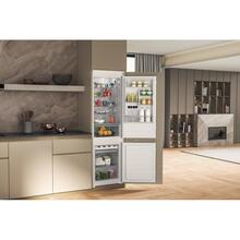 Встраиваемый холодильник WHIRLPOOL WHC18D011C1 SF