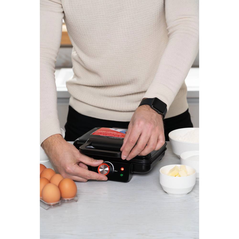 У Фокстрот Вафельниця ARDESTO SM-L100LWAFFLE Black