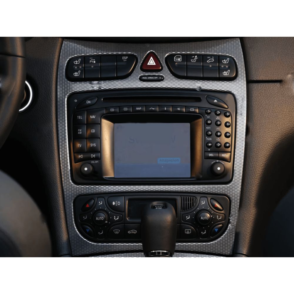 Автомагнітола GAZER T6009-C209 (77780) Тип пристрою мультимедійний центр