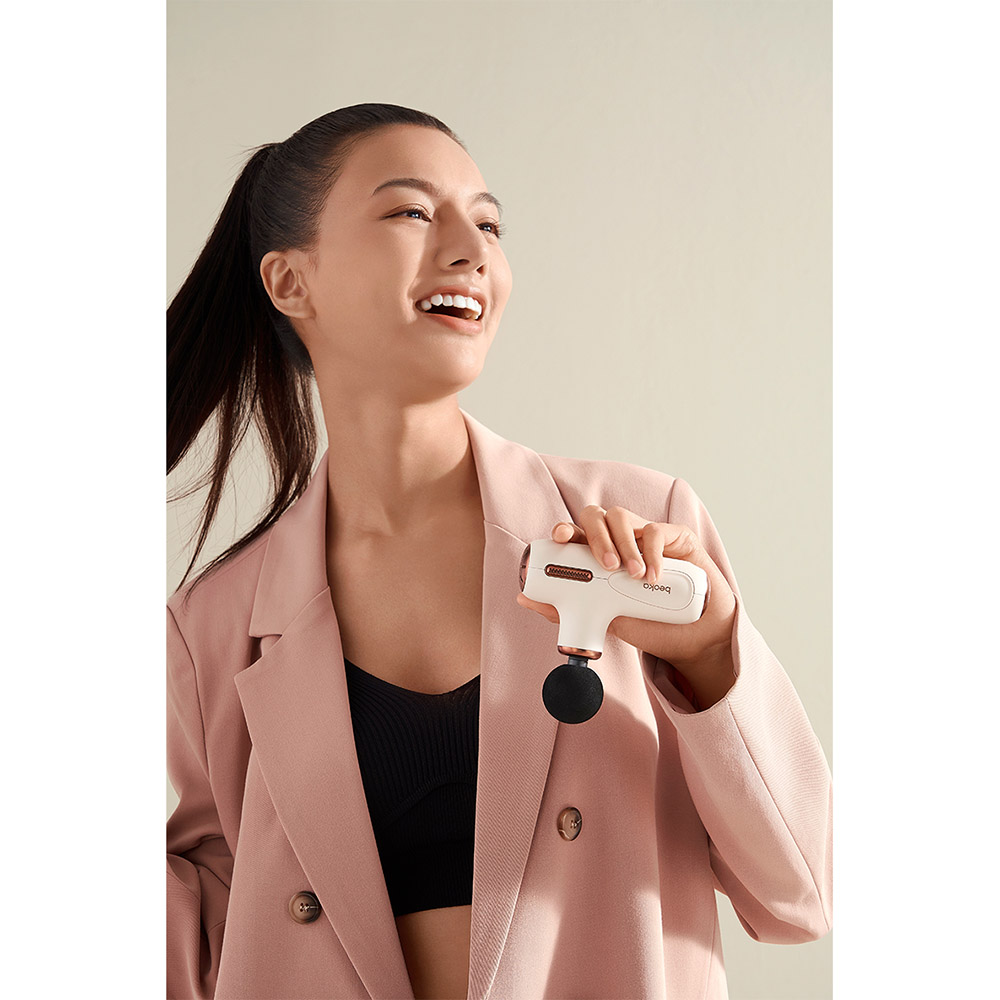 Фото 32 Массажер перкуссионный BEOKA Super Mini Massage Gun (QL/MINI.C1-A latte)
