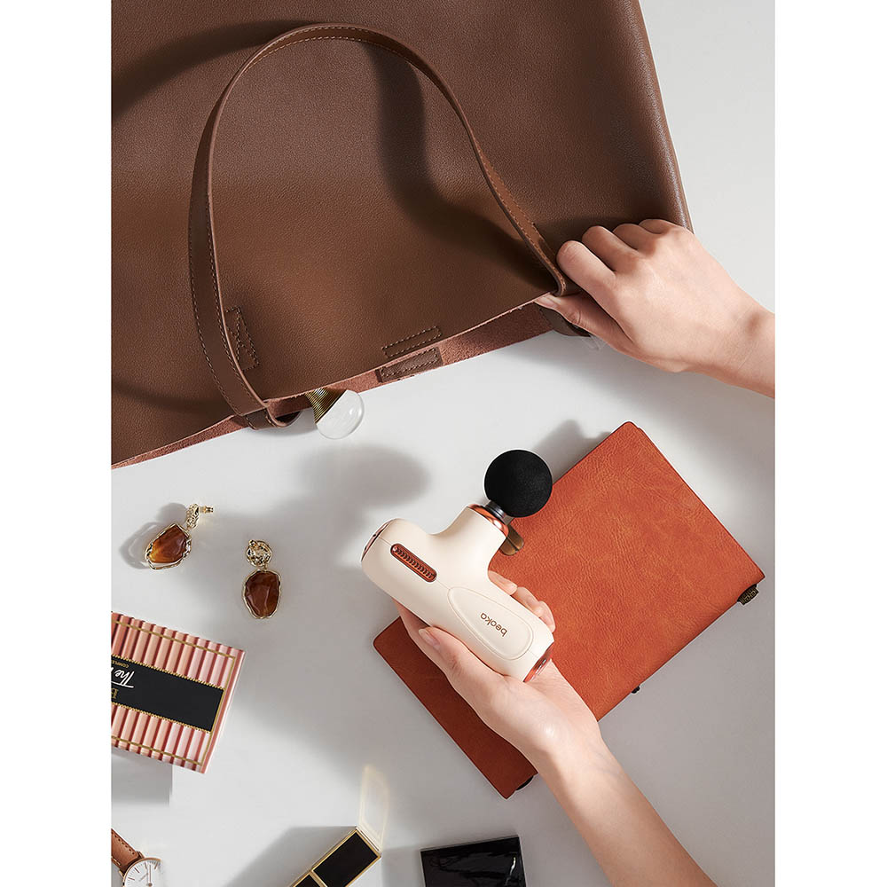 Фото 20 Массажер перкуссионный BEOKA Super Mini Massage Gun (QL/MINI.C1-A latte)