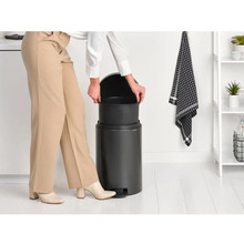 Відро для сміття Brabantia NewIcon Pedal Bin 20 л Графітовий (233500)