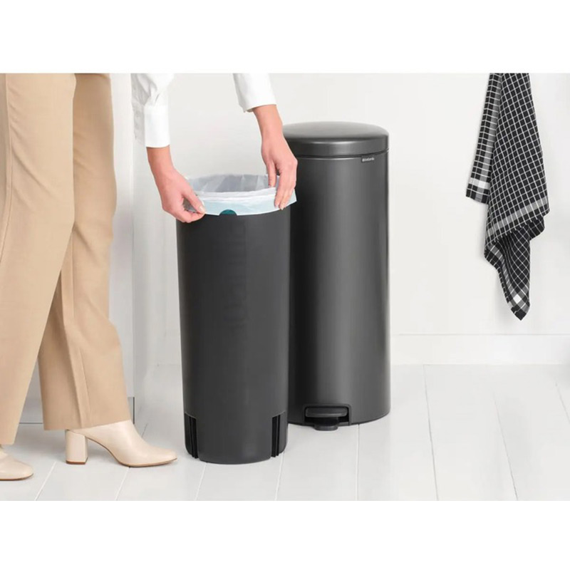 Ведро для мусора Brabantia NewIcon Pedal Bin 30 л Графитовый (233524) Тип ведро для мусора