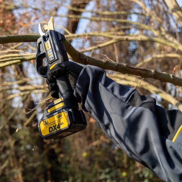 Сучкорез аккумуляторный CAT 18В (DG236B) Диаметр реза 25
