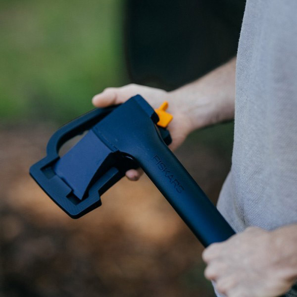 Топор-колун FISKARS Solid A18 Дополнительно Рукоятка FiberComp; Антифрикционное покрытие