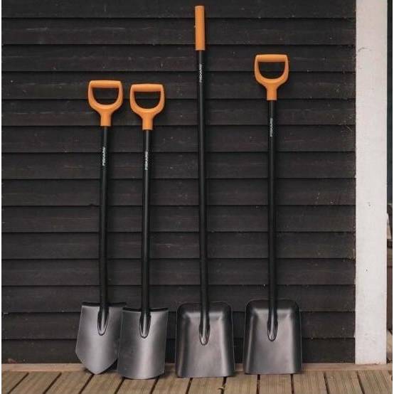 Лопата FISKARS Solid (1066716) Довжина 1170