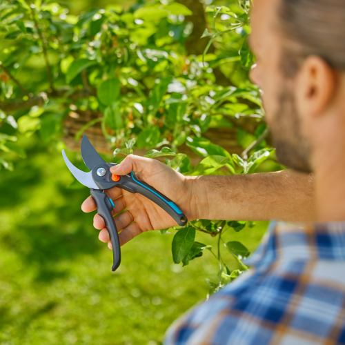 Изображение Секатор GARDENA PremiumCut Pro flex S-XL 215 мм (12252-20.000.00)