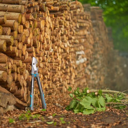 Веткорез GARDENA EnergyCut Pro S 602 мм(12050-20.000.00) Диаметр реза 50