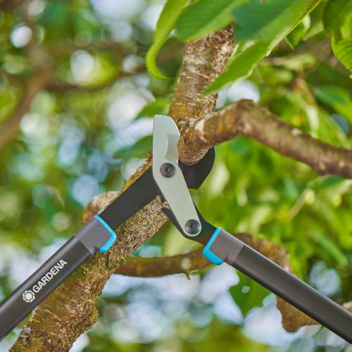 Фото Веткорез GARDENA EnergyCut Pro L 750 мм (12051-20.000.00)