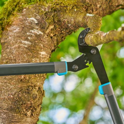 В Фокстрот Веткорез GARDENA EnergyCut Pro L 751 мм (12052-20.000.00)