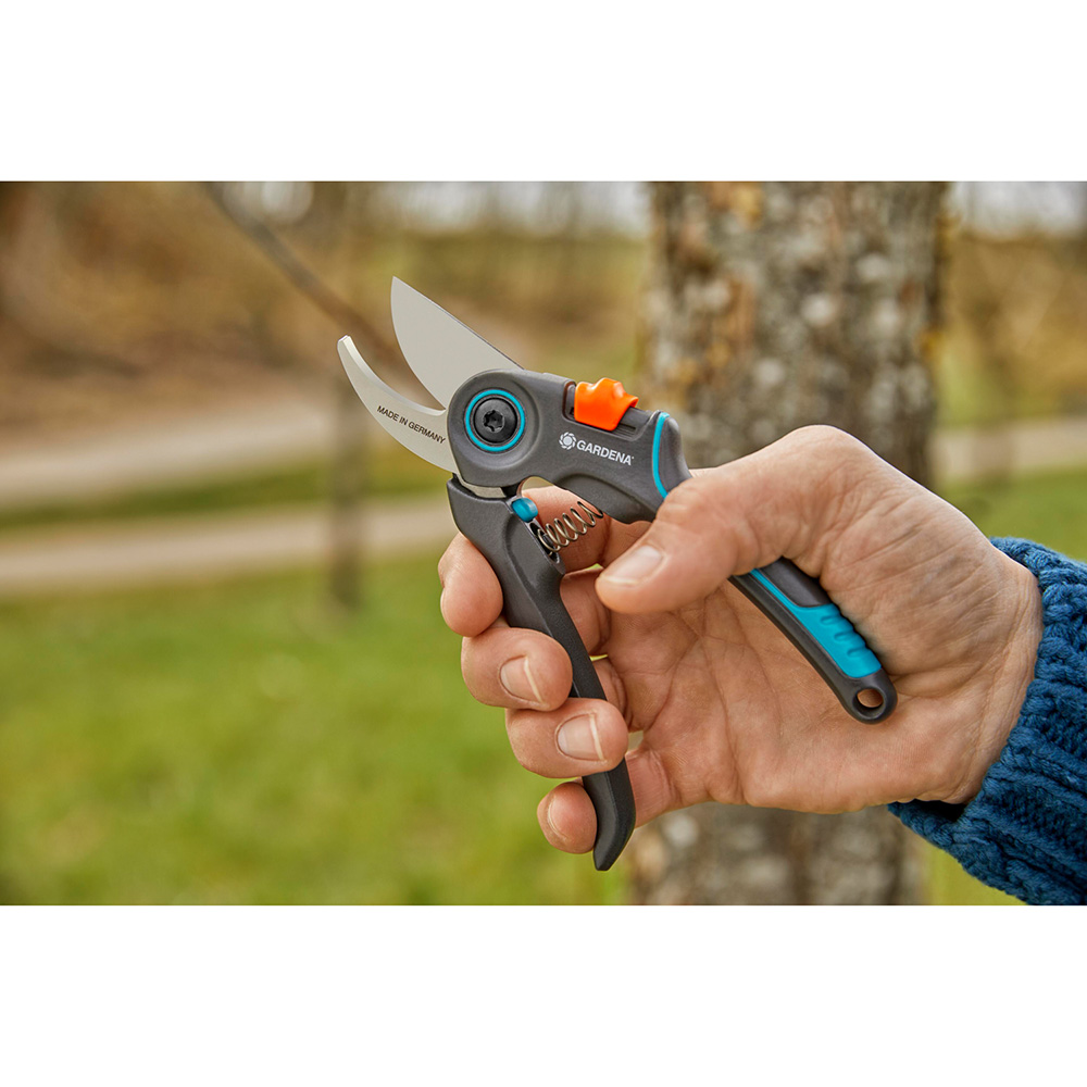 Замовити Секатор GARDENA ExpertCut Bypass (12203-20.000.00)