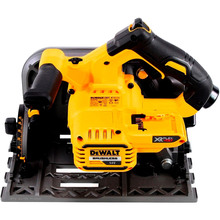 Дисковая пила DeWALT DCS520NT