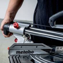 Пила торцювальна METABO KGS 216M з протяжкою (613216000)