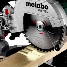 Пила торцювальна METABO KGS 216M з протяжкою (613216000)