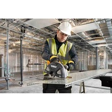 Дисковая пила DEWALT DCS383N без АКБ