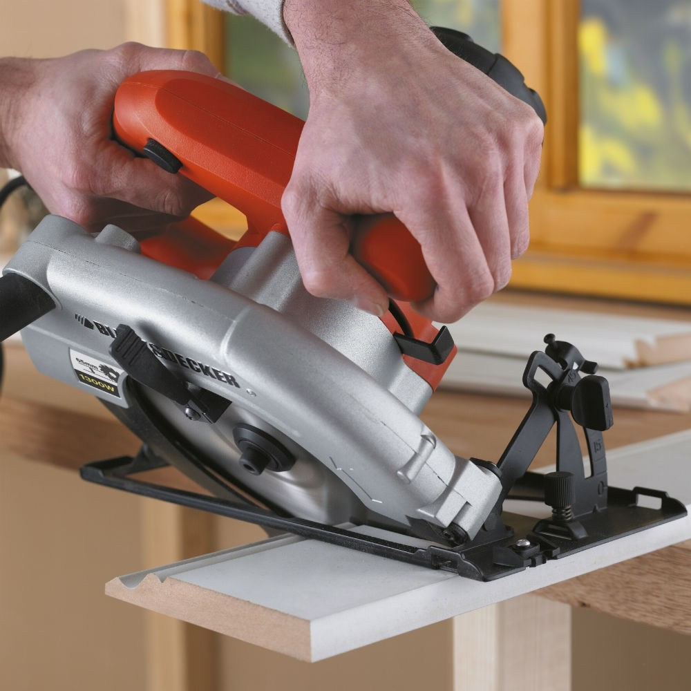 Дискова пила BLACK&DECKER KS1300 Частота обертання на холостому ходу 5000