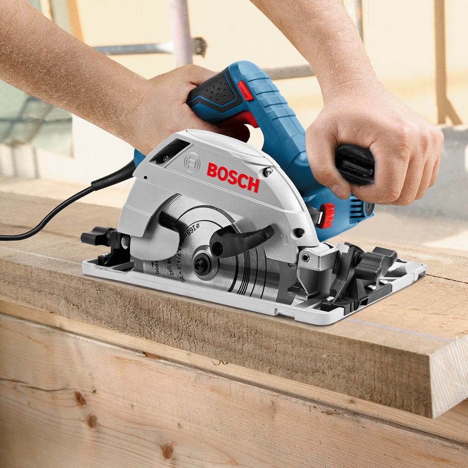 Дисковая пила BOSCH GKS 55+ GCE (0601682101) Номинальный диаметр пильного диска 165